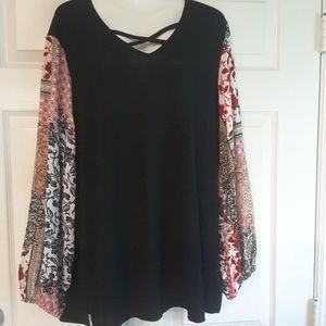 Suzanne Betro Weekend womens 1x black top